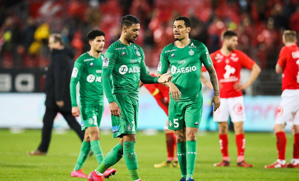 关于里程碑夜！费耶诺德篮板制胜；法甲窗口期刷纪录；悬念犹存；球探报告显示潜力的信息