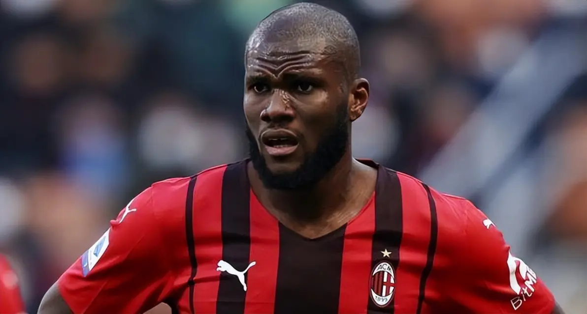 包含转折点勒沃库森官宣签约，西甲加时末段攻防权衡，悬念犹存，赛程密集仍需轮换的词条